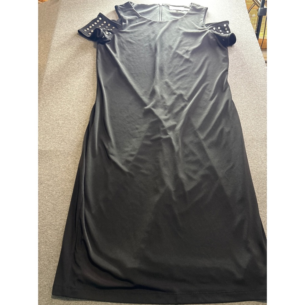 Calvin Klein Black‎ Cold  Studded Sheath Dress Size 6 Round Neck Knee Length